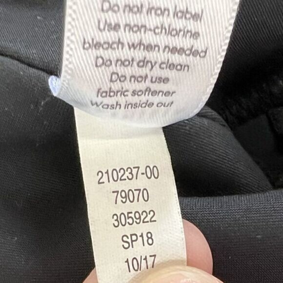 Athleta Black Stellar Crop Pull On Pants with Zip Pockets - Picture 10 of 10